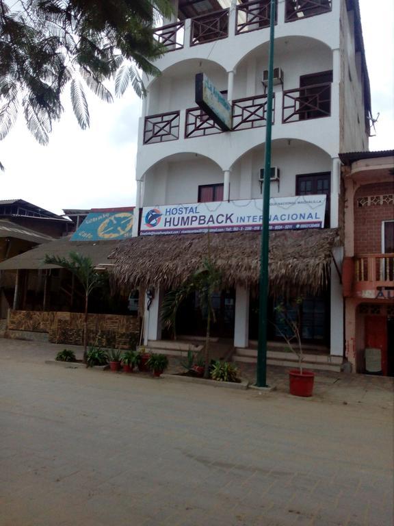 Hostal Humpback Internacional Puerto Lopez Exterior photo